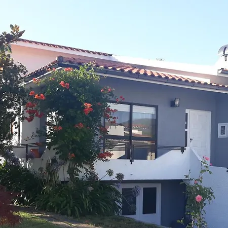 旅馆 Valenca Guesthouse *