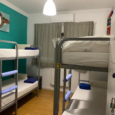 Valenca Guesthouse *