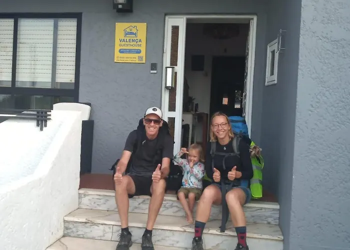 Valenca Guesthouse Hostel *